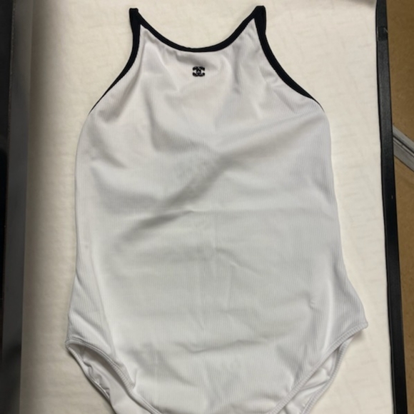 Chanel 22S authentic brand new white swimsuit size 40 Spring Summer 2022 - Picture 3 of 5